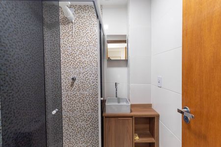 Apartamento para alugar com 38m², 2 quartos e sem vaga Apartamento para alugar com 38m², 2 quartos e sem vagaBanheiro