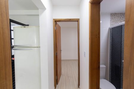 Apartamento para alugar com 38m², 2 quartos e sem vaga Apartamento para alugar com 38m², 2 quartos e sem vagaBanheiro Corredor