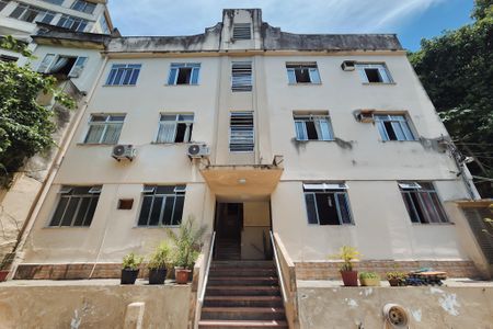 Apartamento para alugar com 40m², 1 quarto e sem vaga Apartamento para alugar com 40m², 1 quarto e sem vagaFachada