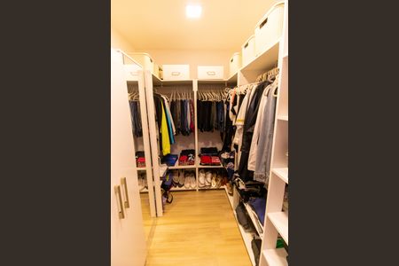 Apartamento à venda com 100m², 3 quartos e 1 vagaCloset da suíte