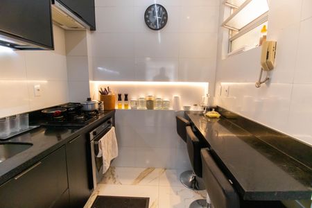 Apartamento à venda com 100m², 3 quartos e 1 vagaCozinha e Área de Serviço