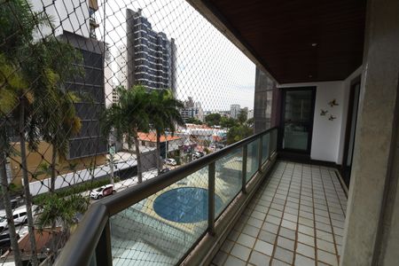 Apartamento à venda com 306m², 4 quartos e 3 vagasSala - Sacada