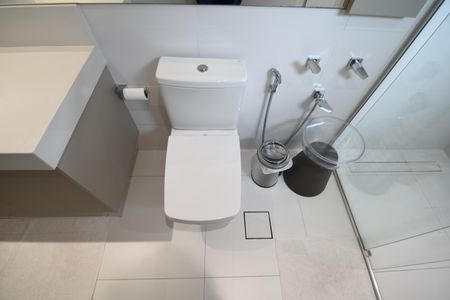 Apartamento à venda com 306m², 4 quartos e 3 vagasBanheiro 2