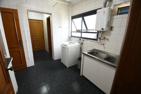 Apartamento à venda com 306m², 4 quartos e 3 vagasÁrea de Serviço