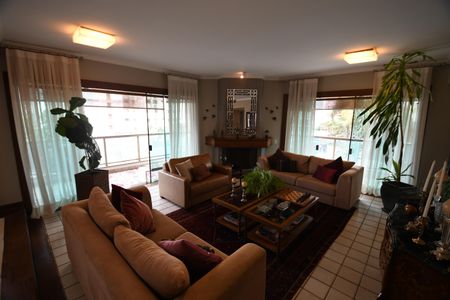 Apartamento à venda com 306m², 4 quartos e 3 vagasSala