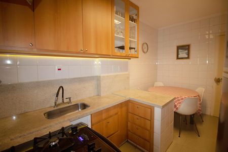 Apartamento à venda com 112m², 3 quartos e 1 vaga Apartamento à venda com 112m², 3 quartos e 1 vagaCozinha