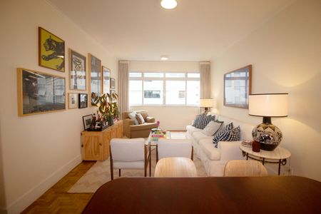 Apartamento à venda com 112m², 3 quartos e 1 vaga Apartamento à venda com 112m², 3 quartos e 1 vagaSala