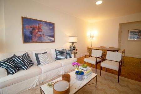 Apartamento à venda com 112m², 3 quartos e 1 vaga Apartamento à venda com 112m², 3 quartos e 1 vagaSala