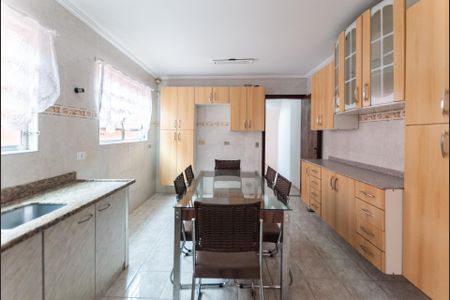 Casa à venda com 200m², 3 quartos e 4 vagas