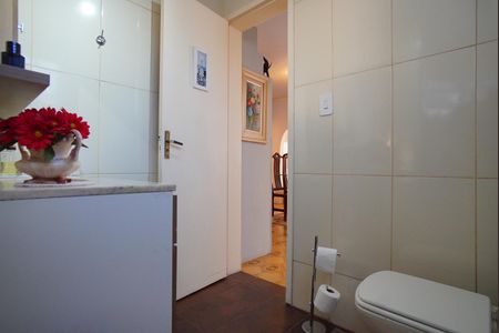 Casa à venda com 250m², 3 quartos e 2 vagasBanheiro Corredor