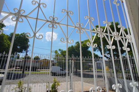 Casa à venda com 250m², 3 quartos e 2 vagasSala - Vista