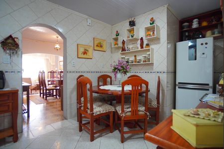 Casa à venda com 250m², 3 quartos e 2 vagasCozinha