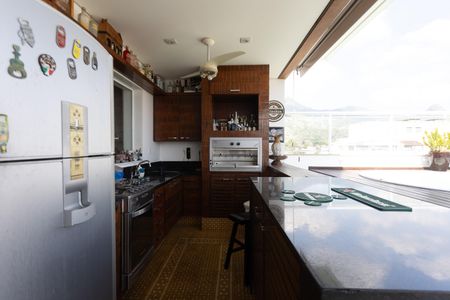 Apartamento à venda com 230m², 3 quartos e 2 vagasChurrasqueira Cobertura