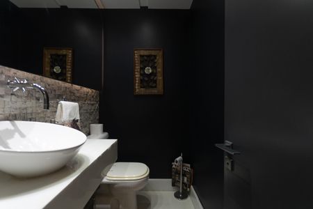 Apartamento à venda com 230m², 3 quartos e 2 vagasLavabo