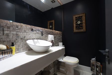 Apartamento à venda com 230m², 3 quartos e 2 vagasLavabo