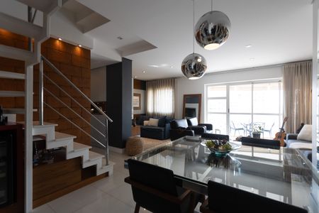 Apartamento à venda com 230m², 3 quartos e 2 vagasSala