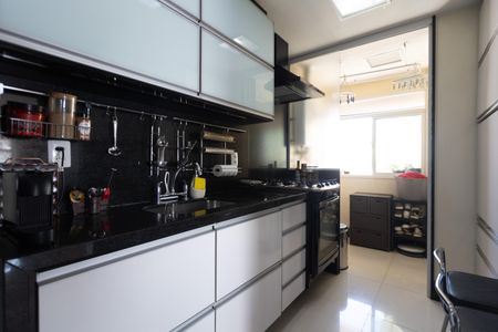 Apartamento à venda com 230m², 3 quartos e 2 vagasCozinha