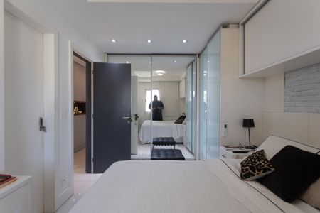 Apartamento à venda com 230m², 3 quartos e 2 vagasQuarto Suite 2