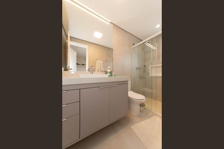 Apartamento à venda com 158m², 3 quartos e 3 vagasBanheiro da Suíte 2