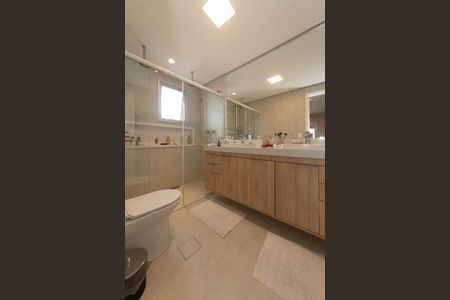 Apartamento à venda com 158m², 3 quartos e 3 vagasBanheiro da Suíte