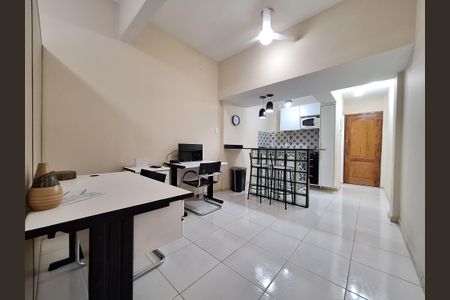 Apartamento à venda com 30m², 1 quarto e sem vaga Apartamento à venda com 30m², 1 quarto e sem vagaSala