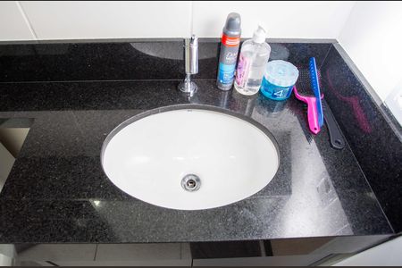 Apartamento para alugar com 34m², 2 quartos e sem vagaBanheiro