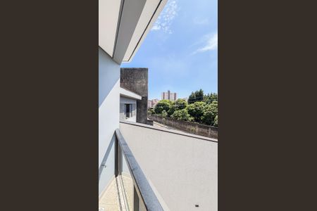 Casa à venda com 106m², 3 quartos e 3 vagas Casa à venda com 106m², 3 quartos e 3 vagasQuarto 2 Varanda