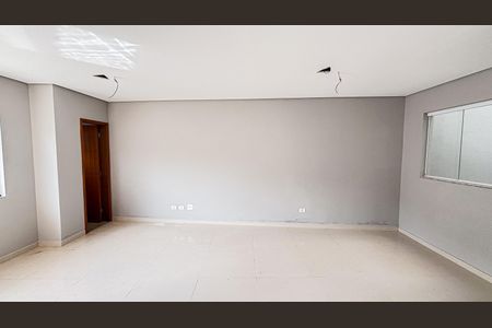 Casa à venda com 126m², 3 quartos e 3 vagasSala 