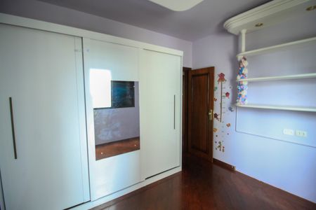 Apartamento à venda com 126m², 3 quartos e 2 vagasQuarto 2