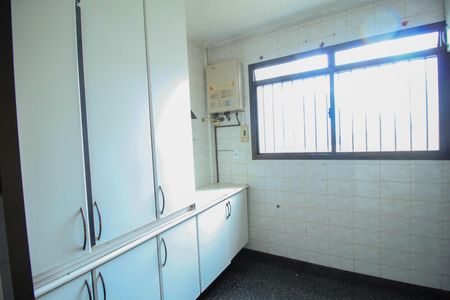 Apartamento à venda com 126m², 3 quartos e 2 vagasÁrea de Serviço