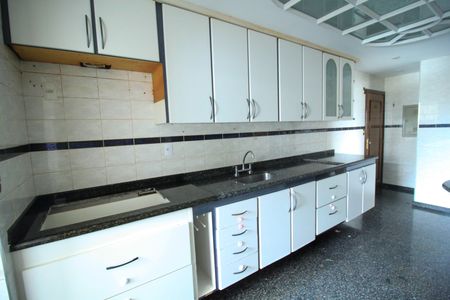 Apartamento à venda com 126m², 3 quartos e 2 vagasCozinha