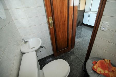 Apartamento à venda com 126m², 3 quartos e 2 vagasBanheiro de Serviço