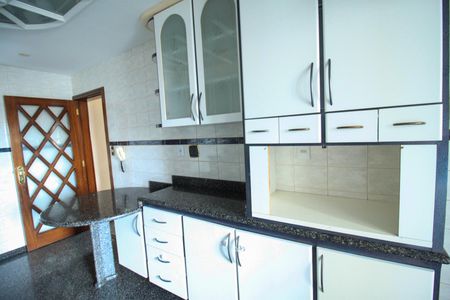 Apartamento à venda com 126m², 3 quartos e 2 vagasCozinha