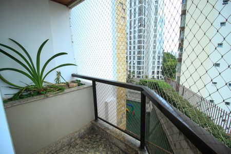 Apartamento à venda com 126m², 3 quartos e 2 vagasVaranda