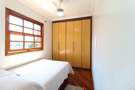 Casa à venda com 326m², 4 quartos e 8 vagasQuarto 1