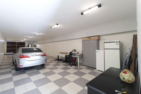 Casa à venda com 326m², 4 quartos e 8 vagasGaragem