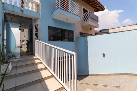 Casa à venda com 326m², 4 quartos e 8 vagasEntrada