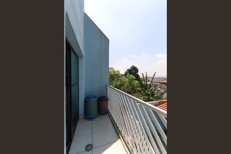 Casa à venda com 326m², 4 quartos e 8 vagasVaranda da Área de serviço