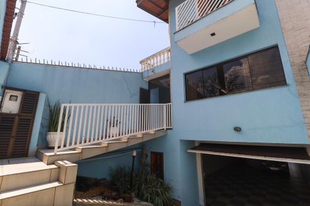 Casa à venda com 326m², 4 quartos e 8 vagasEntrada