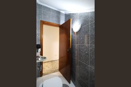 Casa à venda com 326m², 4 quartos e 8 vagasLavabo