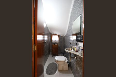 Casa à venda com 326m², 4 quartos e 8 vagasLavabo