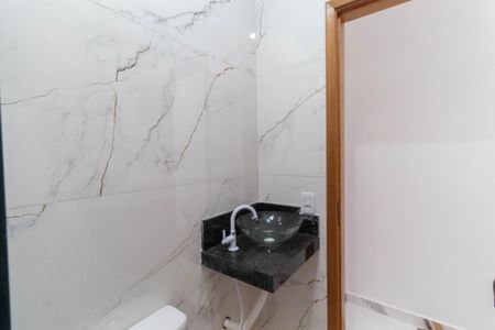 Casa à venda com 133m², 3 quartos e 2 vagas Casa à venda com 133m², 3 quartos e 2 vagasBanheiro 2