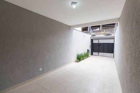 Casa à venda com 133m², 3 quartos e 2 vagas Casa à venda com 133m², 3 quartos e 2 vagasGaragem