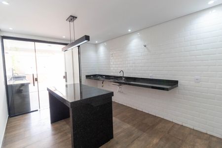 Casa à venda com 133m², 3 quartos e 2 vagas Casa à venda com 133m², 3 quartos e 2 vagasCozinha