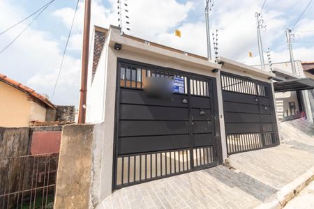 Casa à venda com 133m², 3 quartos e 2 vagas Casa à venda com 133m², 3 quartos e 2 vagasFachada e placa