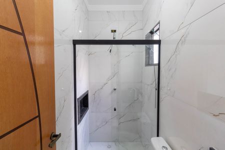 Casa à venda com 133m², 3 quartos e 2 vagas Casa à venda com 133m², 3 quartos e 2 vagasBanheiro da Suíte