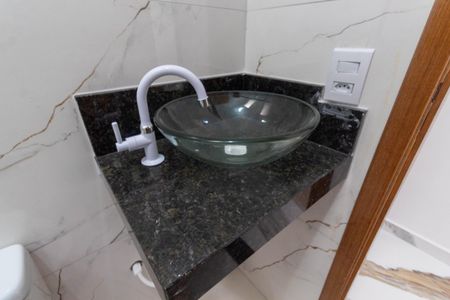 Casa à venda com 133m², 3 quartos e 2 vagas Casa à venda com 133m², 3 quartos e 2 vagasBanheiro 2