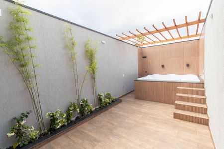 Casa à venda com 133m², 3 quartos e 2 vagas Casa à venda com 133m², 3 quartos e 2 vagasQuintal