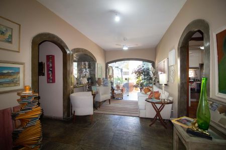 Apartamento à venda com 200m², 3 quartos e sem vaga Apartamento à venda com 200m², 3 quartos e sem vagaSala 1