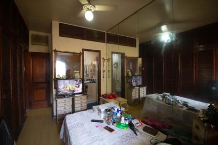 Apartamento à venda com 200m², 3 quartos e sem vaga Apartamento à venda com 200m², 3 quartos e sem vagaSuíte